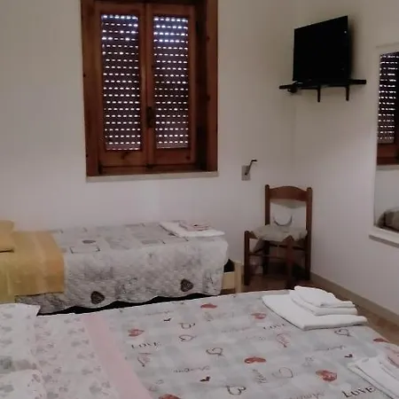 Itaca * Sant Isidoro (Apulia)